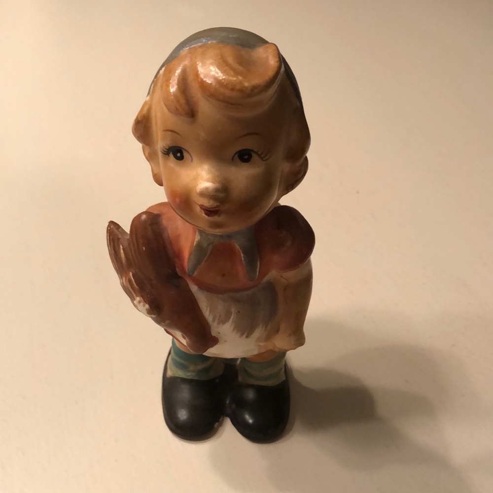 Lipper and Mann figurine